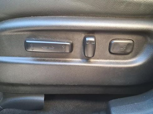 Used 2019 Honda Pilot Touring image 25