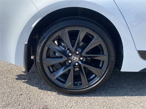 Used 2025 Toyota Corolla SE image 9