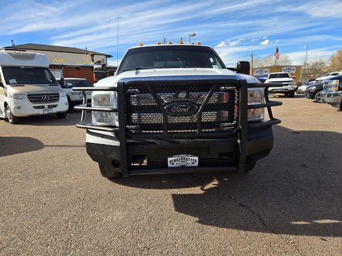 Used 2015 Ford F350 XLT image 2