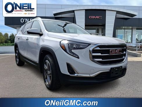 Certified 2021 GMC Terrain SLT w/ Infotainment Package II image 1