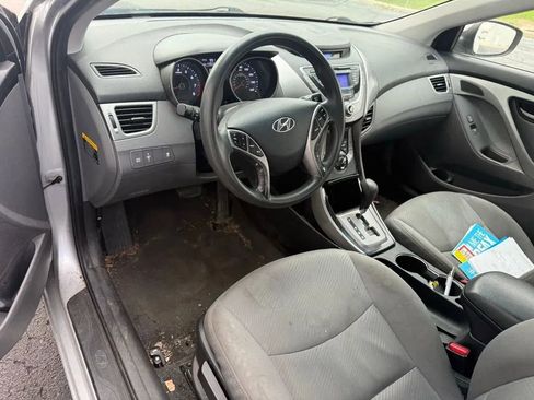 Used 2013 Hyundai Elantra GLS w/ Preferred Pkg FWD image 9