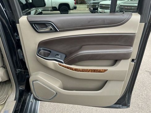 Used 2015 Chevrolet Suburban LTZ image 40