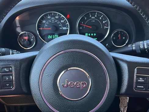 Used 2017 Jeep Wrangler Sport AWD/4WD image 21