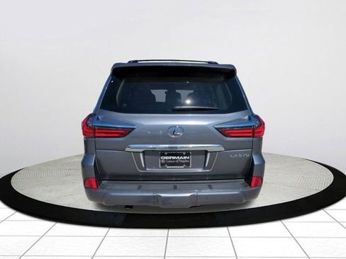 Used 2019 Lexus LX 570 4WD w/ Luxury Package image 4