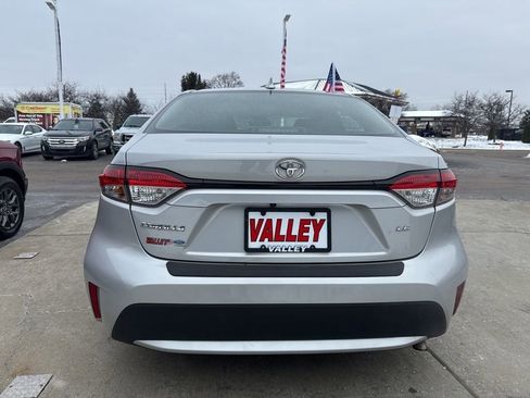 Used 2022 Toyota Corolla LE image 8