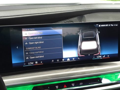 Used 2023 BMW 740i image 48