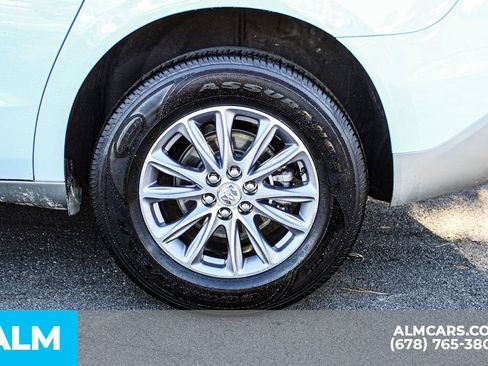 Used 2024 Buick Enclave Premium image 16