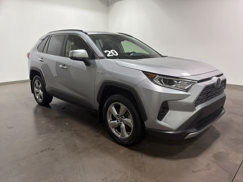 Used 2020 Toyota RAV4 Limited w/ Carpet Mat Package AWD/4WD image 2