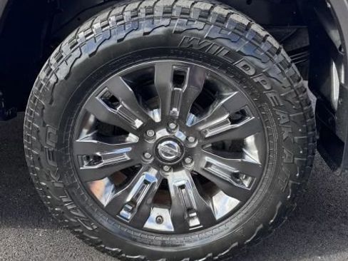 Used 2018 Nissan Titan Platinum Reserve w/ Platinum Utility Package AWD/4WD image 7