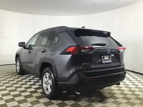 Used 2021 Toyota RAV4 XLE image 5