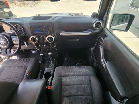Used 2012 Jeep Wrangler Sahara w/ Dual Top Group AWD/4WD image 16