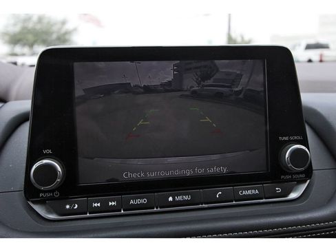 Used 2023 Nissan Rogue SV w/ SV Premium B Package FWD image 11