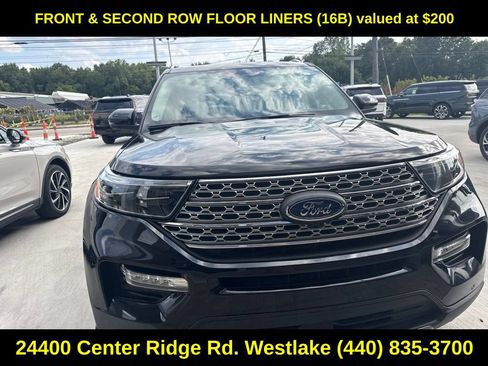 Used 2022 Ford Explorer Limited w/ Equipment Group 301A AWD/4WD image 6