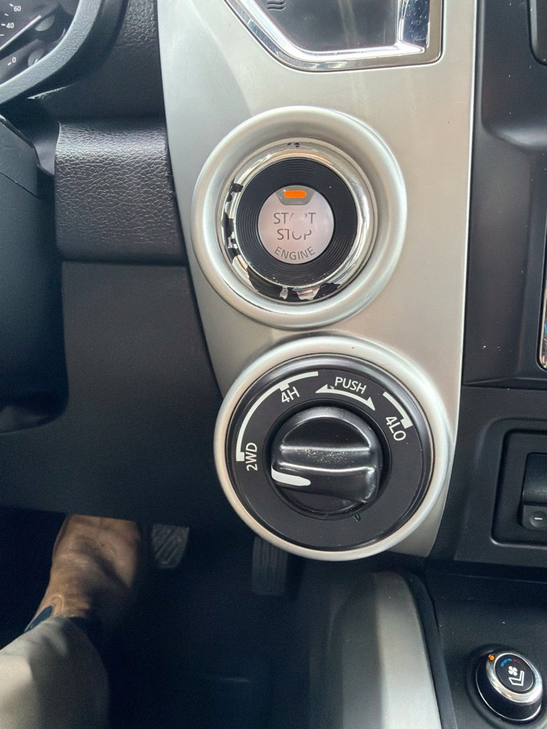 Used 2017 Nissan Titan PRO-4X AWD/4WD image 17