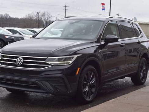 Used 2023 Volkswagen Tiguan SE FWD image 10