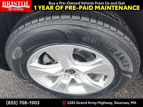 Used 2021 Toyota RAV4 XLE image 12