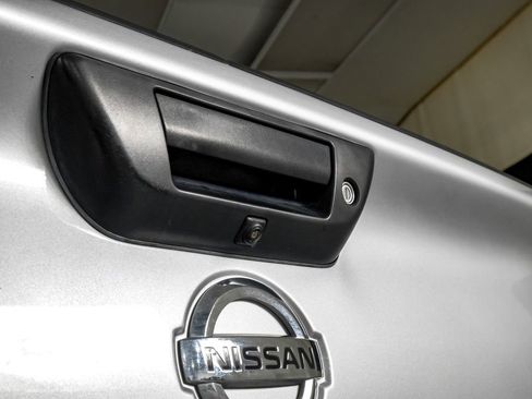 Used 2019 Nissan Titan PRO-4X image 47