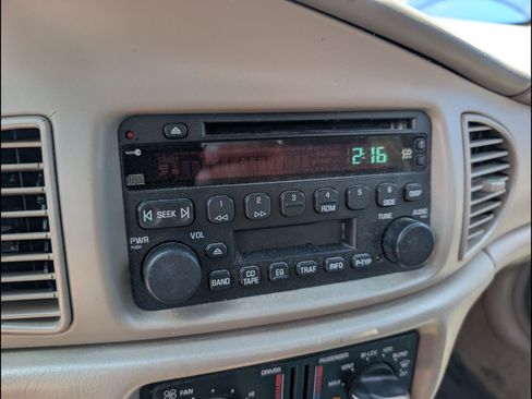 Used 2004 Buick Century Custom FWD image 12