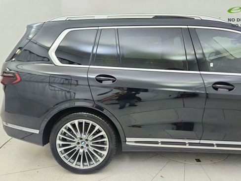 Used 2024 BMW X7 xDrive40i w/ Parking Assistance Package AWD/4WD image 7
