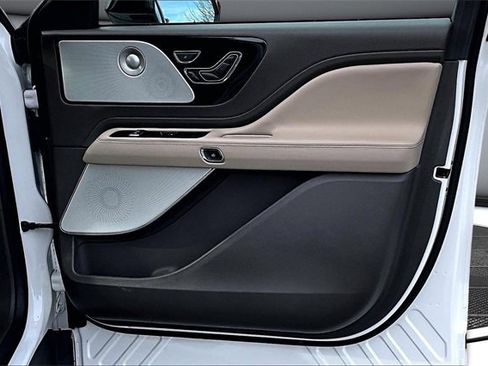 Used 2021 Lincoln Aviator Grand Touring w/ Equipment Group 302A image 28