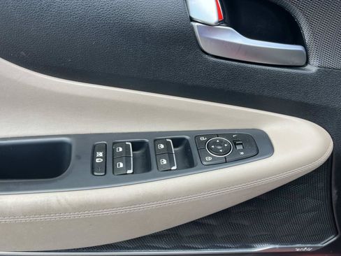 Used 2020 Hyundai Santa Fe SEL w/ Convenience Package FWD image 27