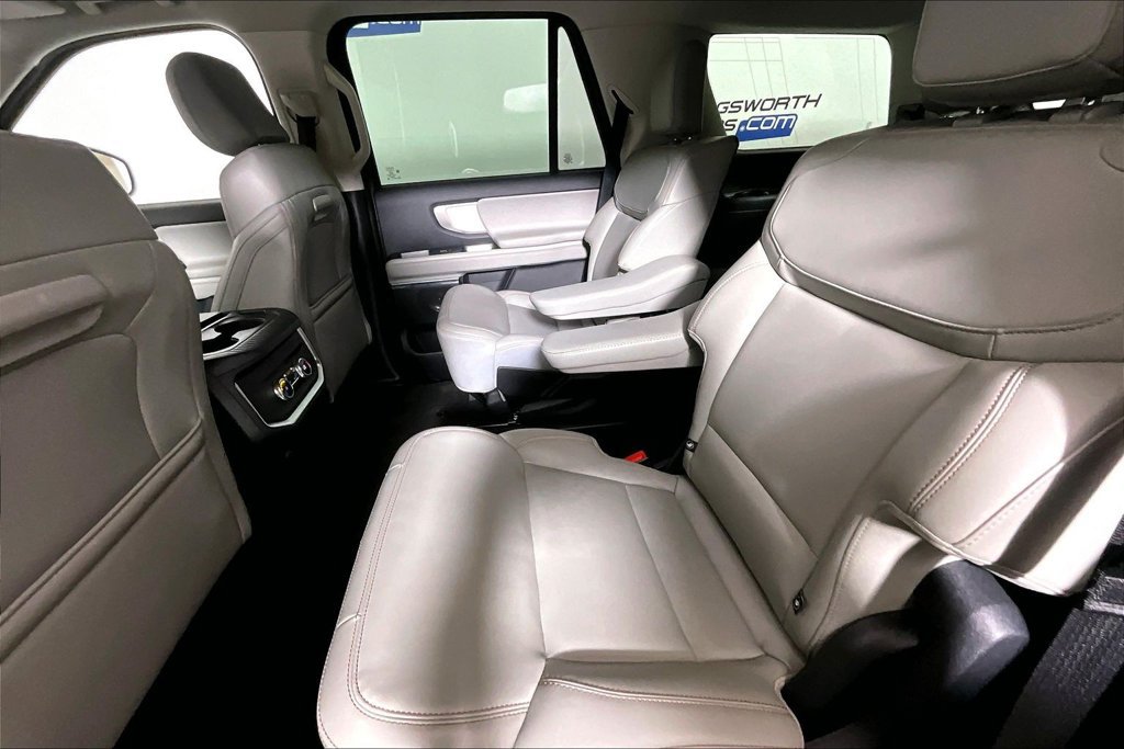 Certified 2025 Ford Expedition Active RWD image 21