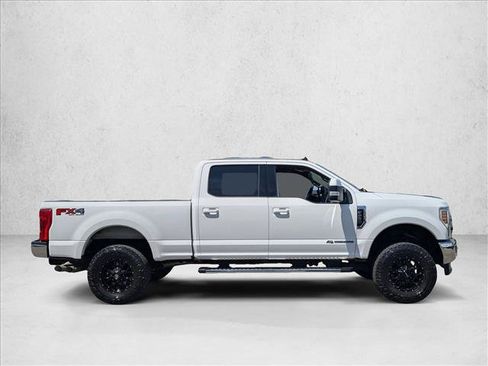 Used 2019 Ford F250 Lariat w/ Lariat Value Package AWD/4WD image 4