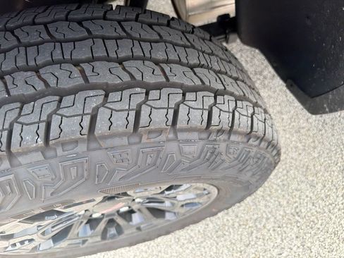 Used 2026 GMC Canyon Elevation RWD image 10