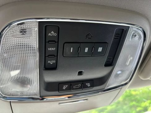 Used 2013 Dodge Durango R/T w/ Leather Interior Group AWD/4WD image 25