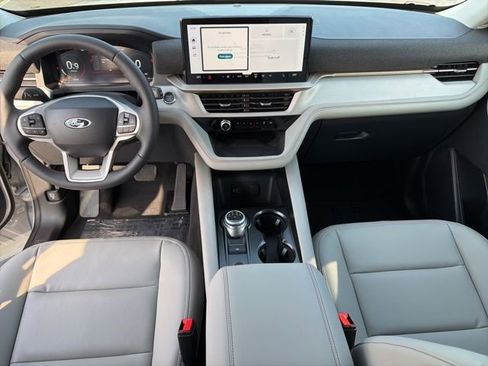 New 2026 Ford Explorer Active w/ Active Comfort Package image 14