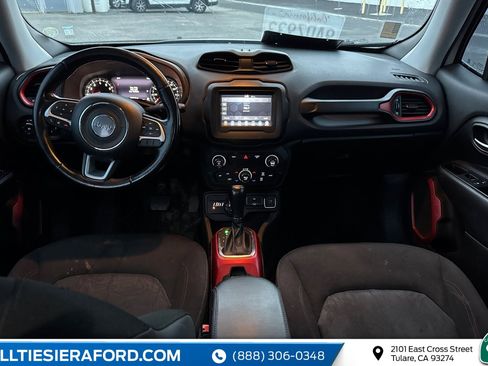 Used 2018 Jeep Renegade Trailhawk image 10