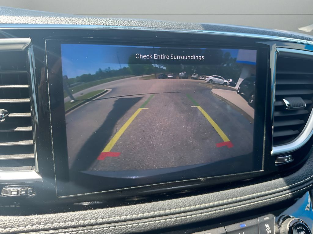 Used 2025 Chrysler Pacifica Limited FWD image 31