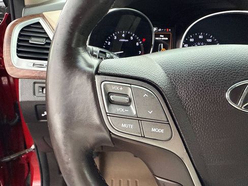 Used 2017 Hyundai Santa Fe Limited image 34