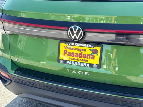 New 2025 Volkswagen Taos SE image 6