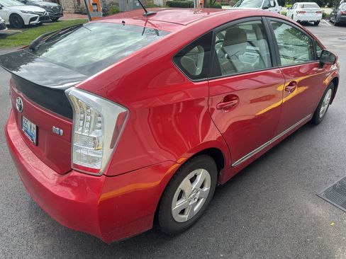 Used 2011 Toyota Prius Two FWD image 2