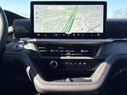 Used 2025 Ford Explorer Platinum w/ LUX Leather Package image 29