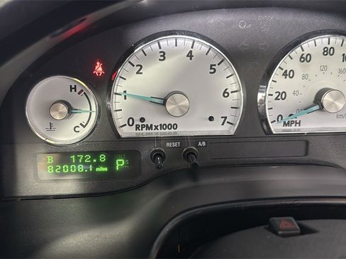 Used 2003 Ford Thunderbird image 20