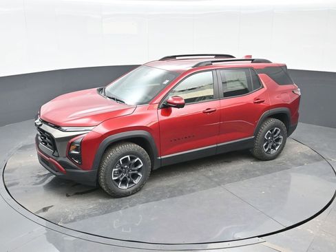 New 2026 Chevrolet Equinox ACTIV w/ Convenience Package III FWD image 17