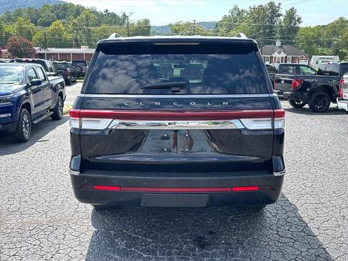 Used 2023 Lincoln Navigator L Reserve w/ Equipment Group 201A AWD/4WD image 6