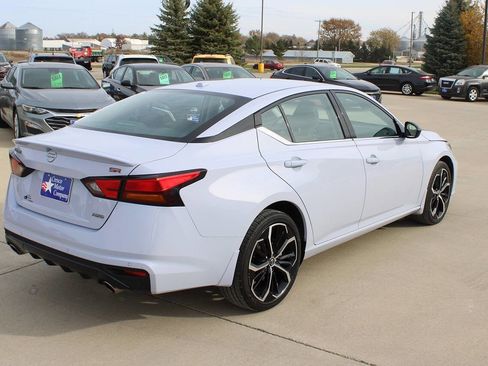 Used 2024 Nissan Altima 2.5 SR image 5