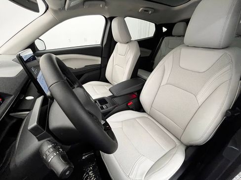 New 2026 Ford Mustang Mach-E Premium image 20