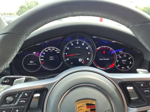 Used 2021 Porsche Cayenne S AWD/4WD image 18