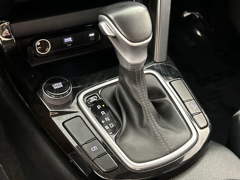 Used 2024 Kia Seltos S FWD image 16