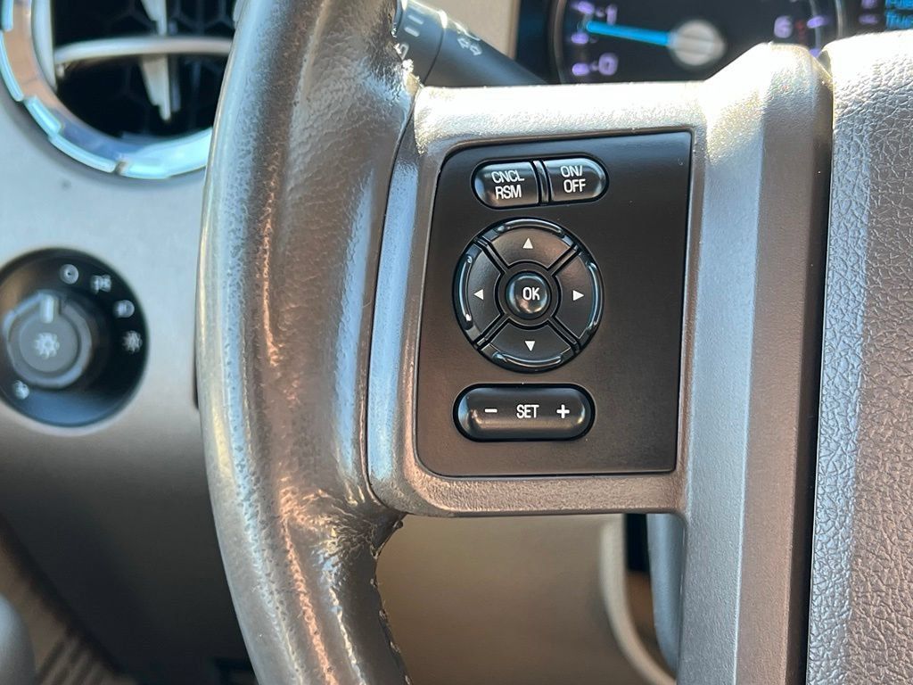 Used 2013 Ford F250 Lariat w/ Chrome Pkg AWD/4WD image 32