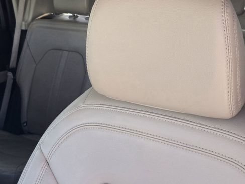 Certified 2024 Ford Expedition Limited image 16