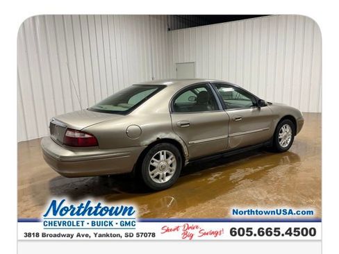 Used 2005 Mercury Sable LS image 5