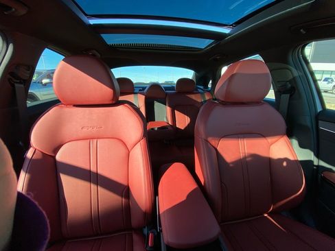 Used 2025 Toyota Tacoma TRD Off-Road image 28