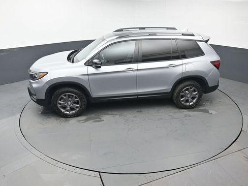 Certified 2024 Honda Passport TrailSport image 41