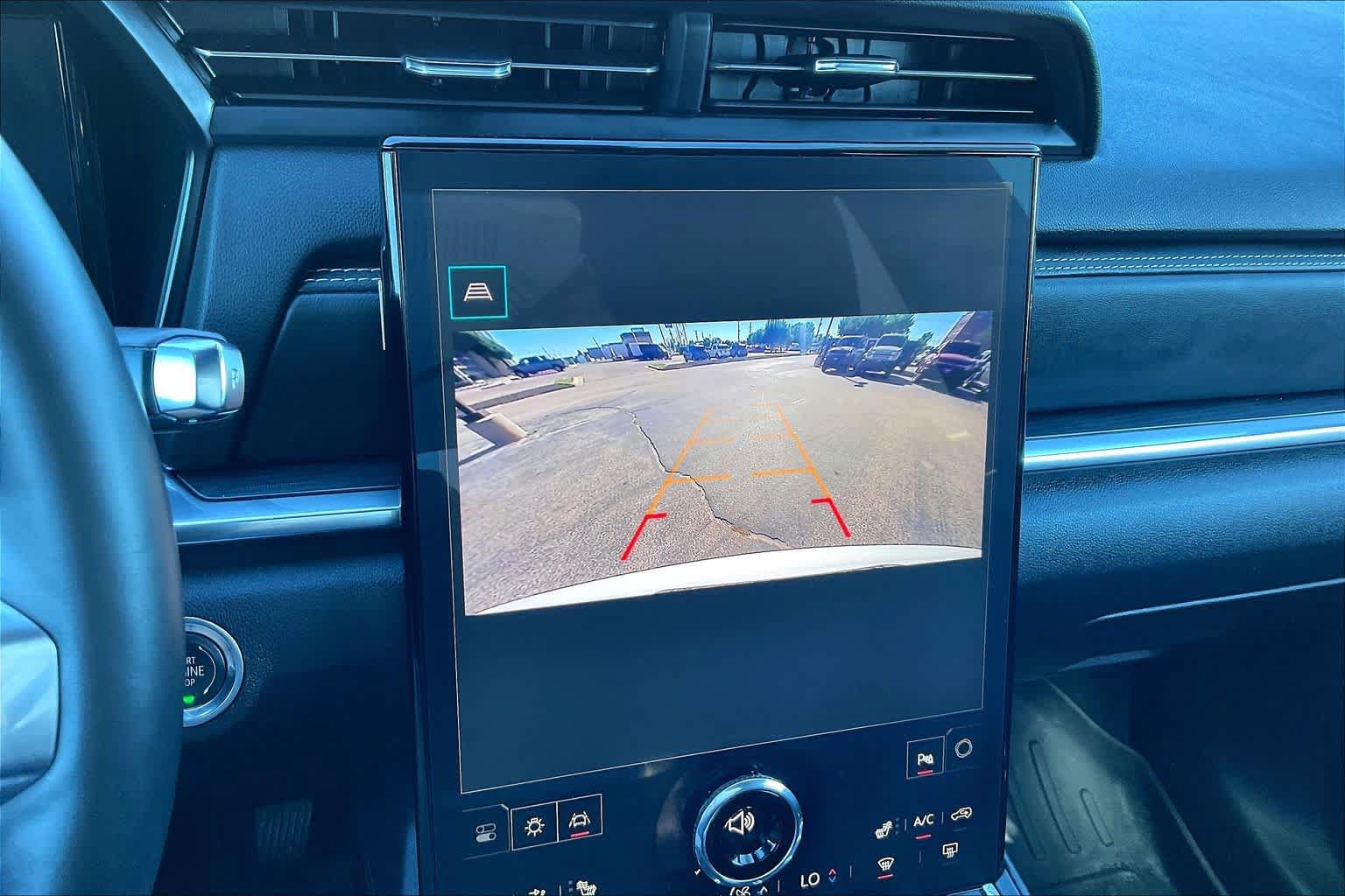 Used 2026 GMC Terrain Elevation w/ Elevation Premium Package FWD image 26