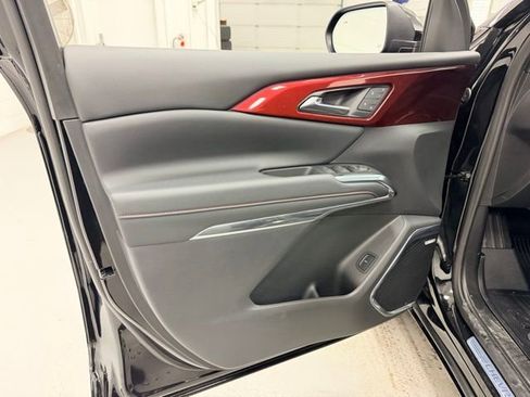 Certified 2024 Chevrolet Traverse RS image 24